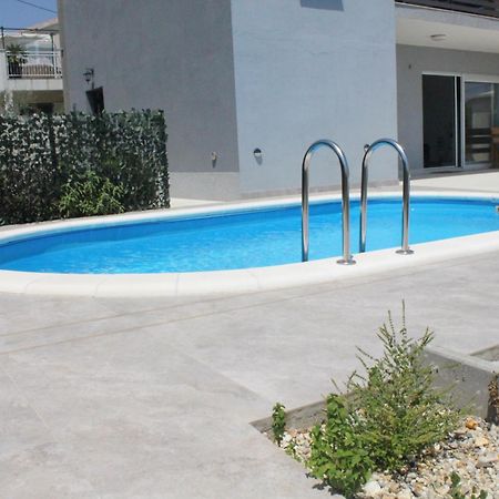 Villa Marta 3 Bedrooms, 2 Baths And Pool Kaštel Štafilić Esterno foto